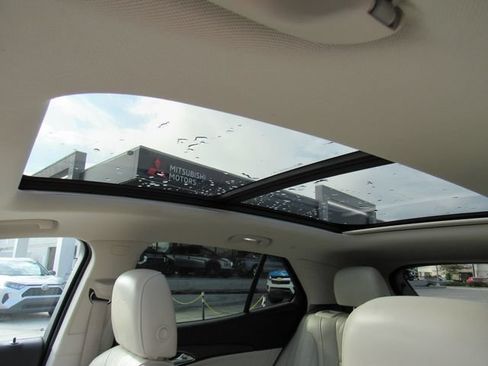 Used 2023 Buick Envision Avenir FWD image 23