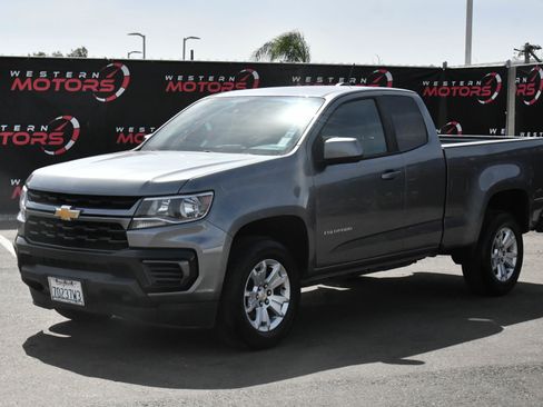 Used 2021 Chevrolet Colorado LT w/ Fleet Safety Package image 3
