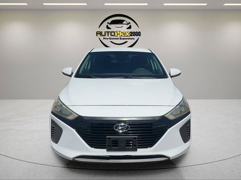 Used 2019 Hyundai Ioniq Blue FWD image 2