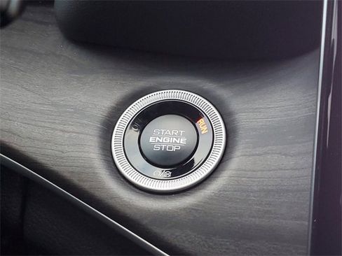 New 2025 Jeep Grand Cherokee L Limited w/ Luxury Tech Group II image 26