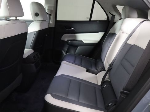 Used 2024 Honda Prologue Touring image 15