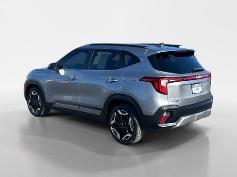 Used 2024 Kia Seltos SX w/ SX Sunroof Package image 3