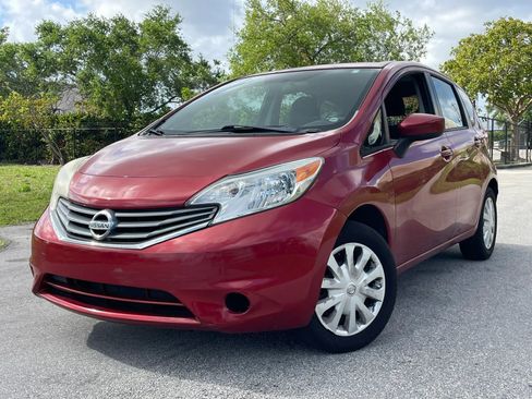 Used 2015 Nissan Versa Note SV FWD image 2
