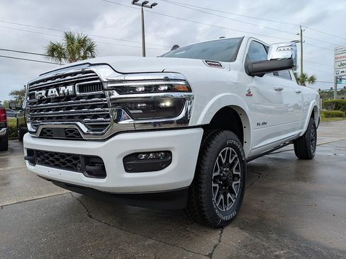 New 2026 RAM 2500 Limited AWD/4WD image 8