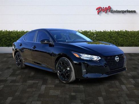 Used 2025 Nissan Sentra SR w/ Midnight Edition image 9