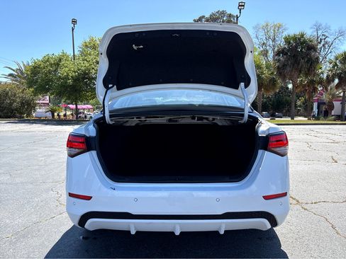 Used 2024 Nissan Sentra SV image 23