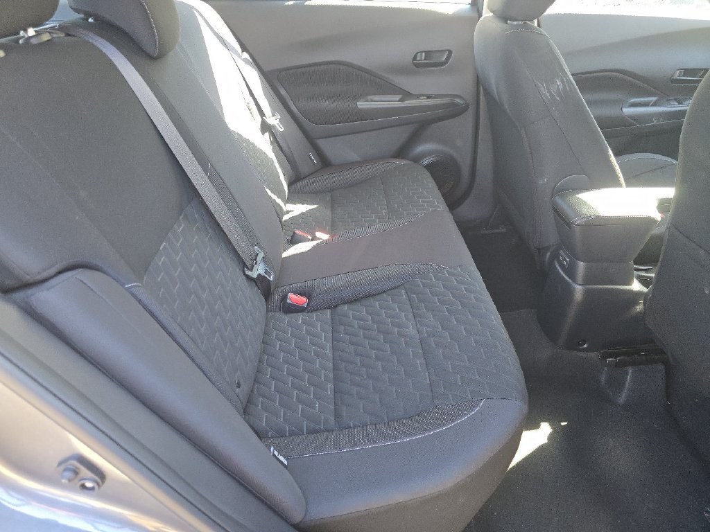 Used 2021 Nissan Kicks S FWD image 16