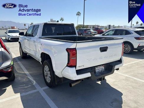 Used 2024 Toyota Tacoma SR5 AWD/4WD image 8