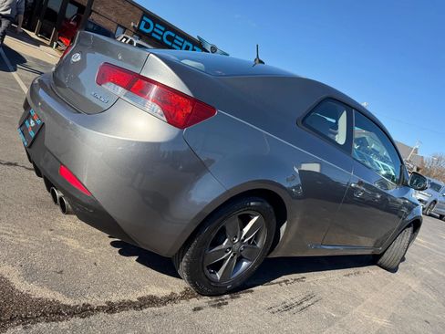 Used 2010 Kia Forte Koup EX FWD image 45
