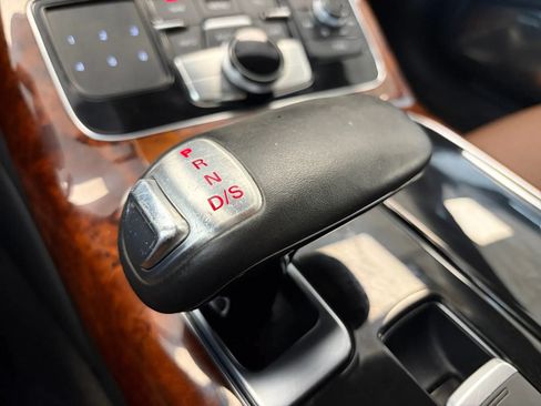 Used 2011 Audi A8 4.2 AWD/4WD image 27