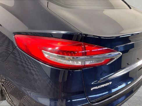 Used 2020 Ford Fusion SE FWD image 21