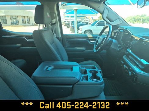 Used 2022 Chevrolet Silverado 1500 RST w/ Z71 Off-Road Package AWD/4WD image 24