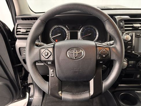 Used 2019 Toyota 4Runner TRD Off-Road Premium image 13