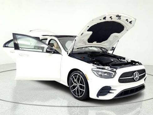 Used 2023 Mercedes-Benz E 350 Sedan w/ Premium Package image 11