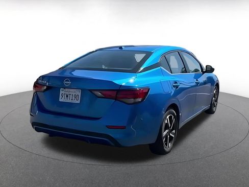 Used 2025 Nissan Sentra SV FWD image 14