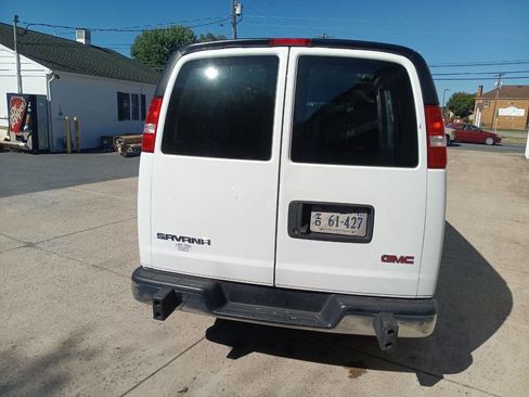 Used 2023 GMC Savana 2500 w/ Driver Convenience Package image 5