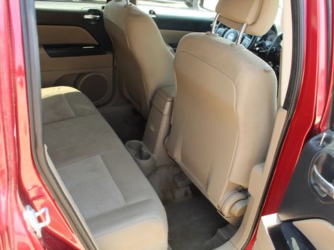 Used 2016 Jeep Patriot Latitude image 19