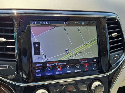 Used 2019 Jeep Grand Cherokee Summit AWD/4WD image 19