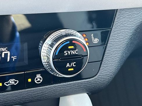 New 2026 Mitsubishi Outlander SE image 27