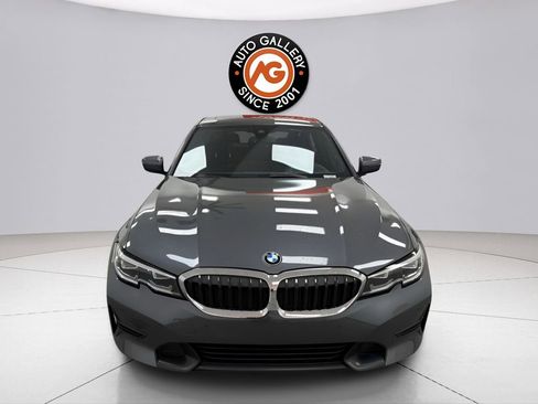 Used 2021 BMW 330i xDrive Sedan w/ Premium Package AWD/4WD image 8