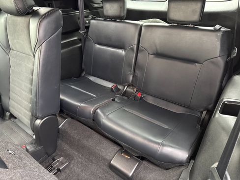 Used 2024 Mitsubishi Outlander SE Black Edition image 14