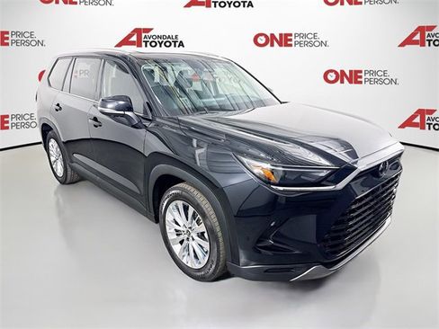 Used 2024 Toyota Grand Highlander Platinum image 1