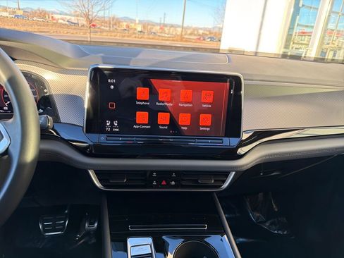 Certified 2025 Volkswagen Atlas Peak Edition SE image 20