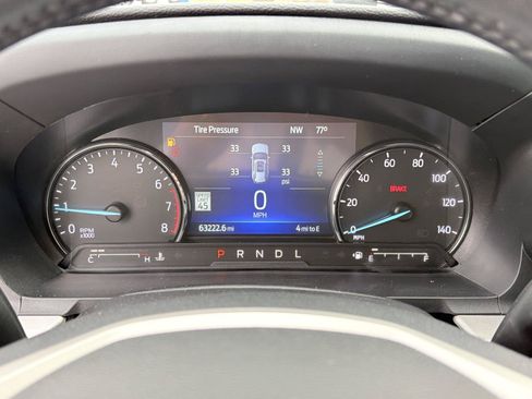 Used 2023 Ford Explorer XLT w/ Equipment Group 202A RWD image 27