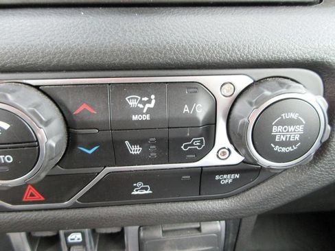 Used 2024 Jeep Gladiator Sport AWD/4WD image 30