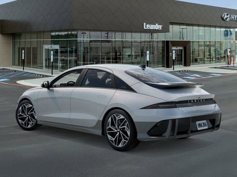 New 2025 Hyundai Ioniq 6 SEL image 5