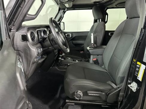 Used 2023 Jeep Wrangler Unlimited w/ Cold Weather Group image 11