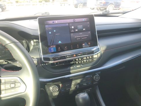 Used 2022 Jeep Compass Trailhawk w/ Trailhawk Elite Group image 21