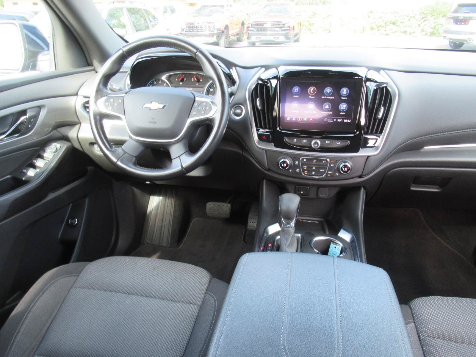 Used 2022 Chevrolet Traverse LT FWD image 14