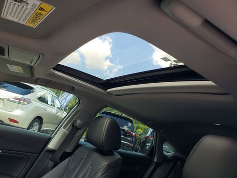 Used 2025 Acura Integra FWD image 17