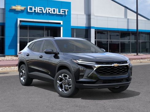 New 2026 Chevrolet Trax LT w/ Driver Confidence Package FWD image 44
