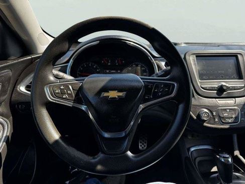 Used 2016 Chevrolet Malibu LT FWD image 30