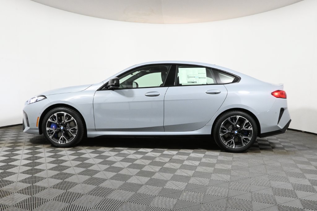 Used 2025 BMW M235i xDrive w/ Premium Package AWD/4WD image 2