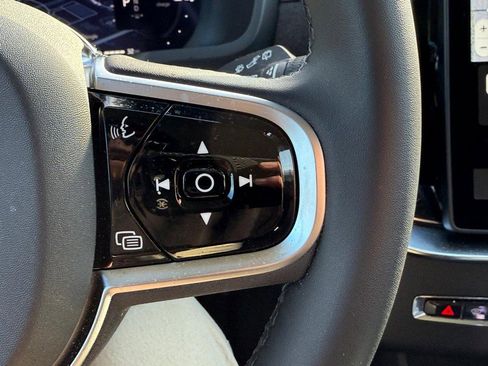 New 2026 Volvo XC90 T8 Plus image 13