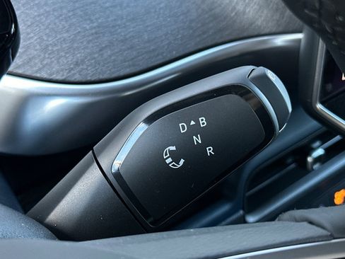 New 2025 Volkswagen ID. Buzz Pro S image 21