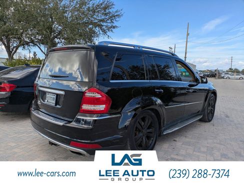 Used 2011 Mercedes-Benz GL 450 4MATIC image 3