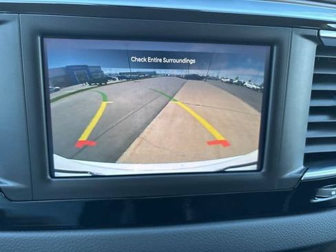 Used 2023 Chrysler Voyager LX FWD image 20