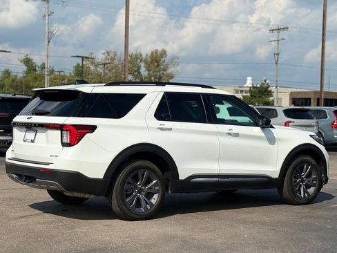 Certified 2025 Ford Explorer Active w/ Active Comfort Package AWD/4WD image 33