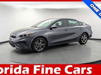Used 2023 Kia Forte LXS video 1