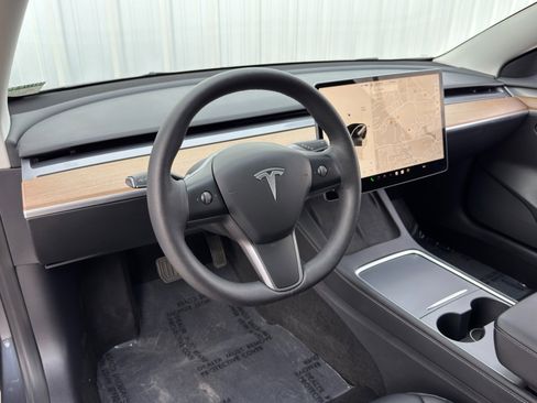 Used 2022 Tesla Model 3 image 13