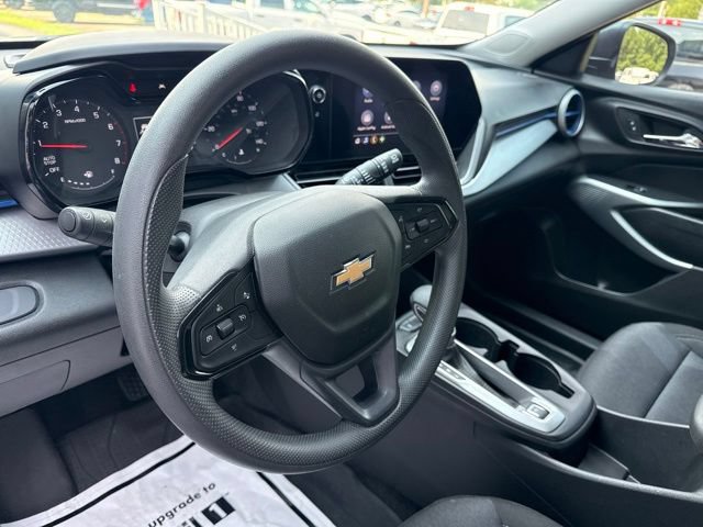 Used 2025 Chevrolet Trax LS w/ Driver Confidence Package FWD image 27