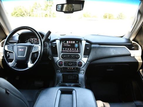Used 2020 GMC Yukon SLT AWD/4WD image 24