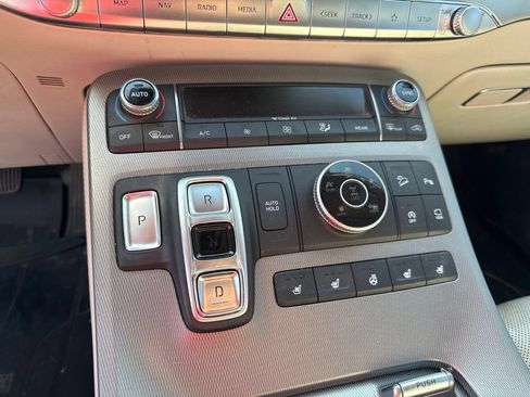 Used 2021 Hyundai Palisade Limited AWD/4WD image 16