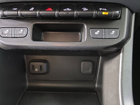 Used 2022 Chevrolet Colorado Z71 w/ Z71 Midnight Edition image 21