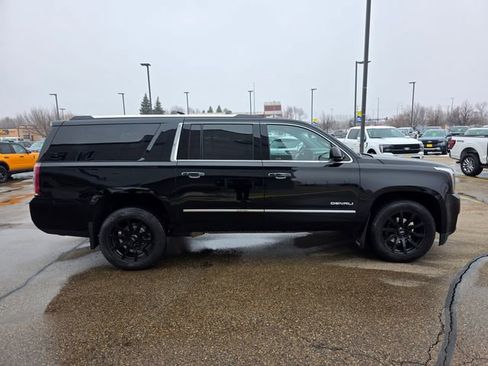 Used 2020 GMC Yukon XL Denali image 8