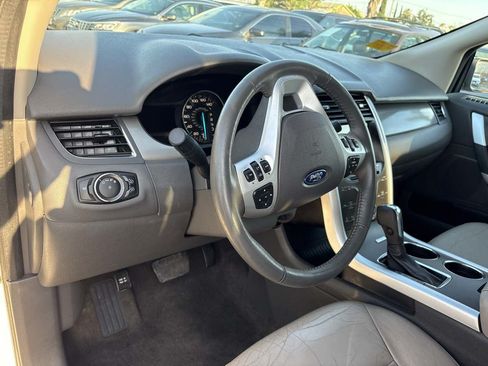 Used 2013 Ford Edge SEL FWD image 20